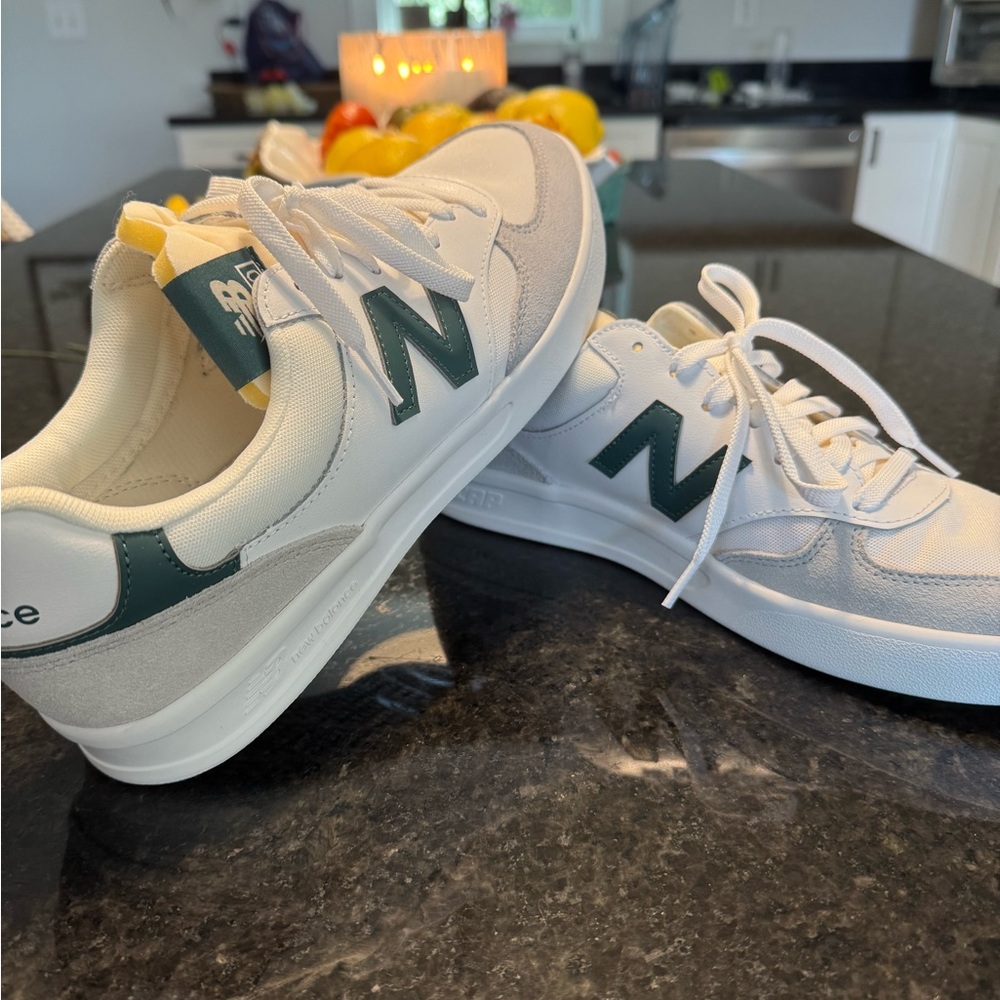 New Balance White and Teal Casual Shoes - Picture 3 of 5